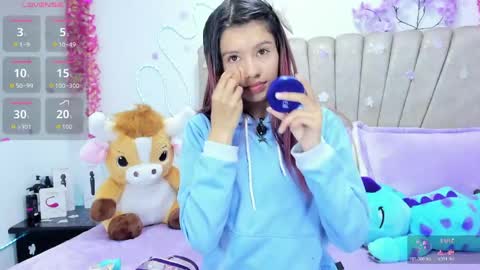 sofiia online show from June 10, 2026, 3:18 am