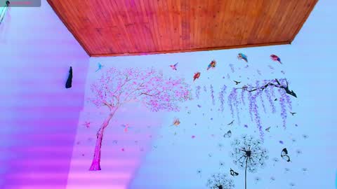  Sofa Daz  online show from April 19, 2026, 6:10 pm