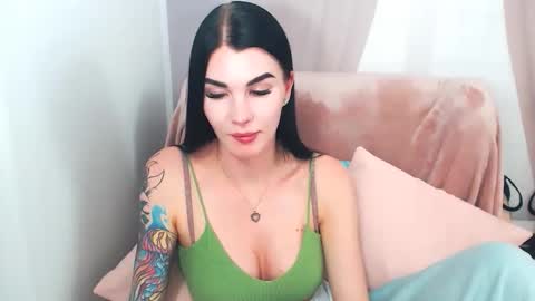 sofiiadream online show from February 18, 2026, 9:22 pm