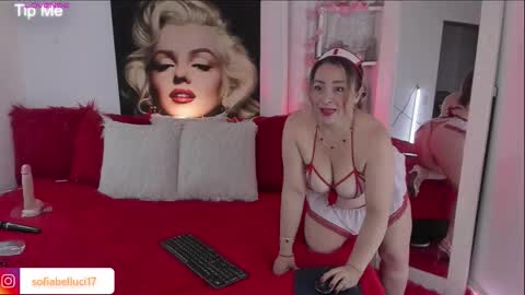Snapshot of sofiibell_ chatting on October 11, 2025, 12:43 am Sofiibell online show from October 11, 2025, 12:43 am
