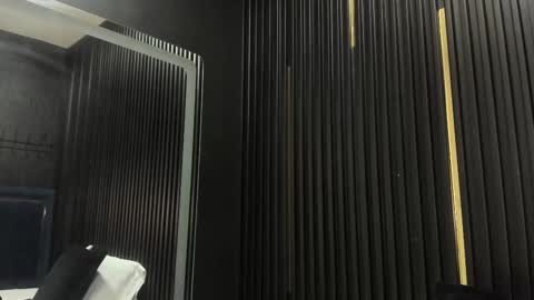 sofiifox online show from November 27, 2025, 7:27 pm