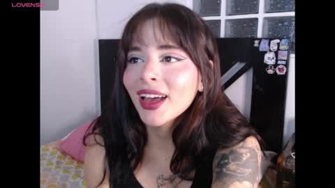 Snapshot of sofiii2005 chatting on October 9, 2025, 9:35 pm Ana  Sofia online show from October 9, 2025, 9:35 pm