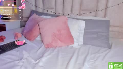 Snapshot of sofiscott_ chatting on February 7, 2025, 11:34 pm Sofia online show from February 7, 2025, 11:34 pm