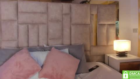 Snapshot of sofiscott_ chatting on March 8, 2025, 2:34 am Sofia online show from March 8, 2025, 2:34 am