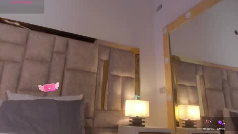 Snapshot of sofiscott_ chatting on March 11, 2025, 8:20 pm Sofia online show from March 11, 2025, 8:20 pm