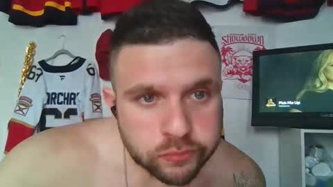 Snapshot of soflogrown97 chatting on March 18, 2026, 5:27 pm Mason Muscles online show from March 18, 2026, 5:27 pm