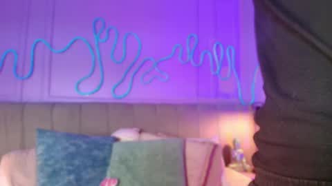 Sofi online show from April 18, 2026, 9:24 am