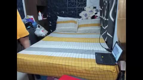 Angel online show from November 1, 2025, 4:25 am