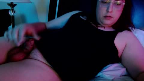 chubby enby sissy online show from October 31, 2025, 4:02 am