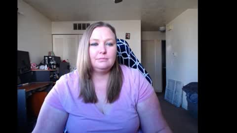 Snapshot of softerpeaches chatting on December 30, 2024, 9:40 pm Rose online show from December 30, 2024, 9:40 pm