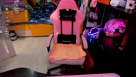 Sofie online show from March 11, 2026, 4:18 am