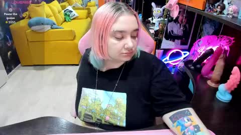 Sofie online show from May 29, 2026, 3:37 am