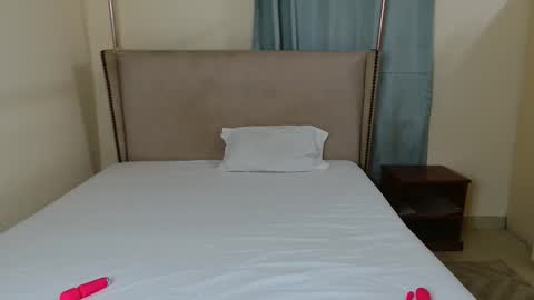 Snapshot of softlysinful chatting on November 15, 2025, 4:03 pm softlysinful online show from November 15, 2025, 4:03 pm