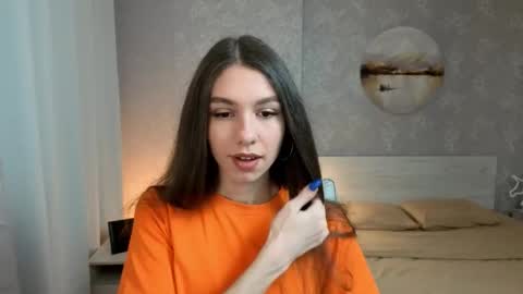 Kelly online show from October 21, 2025, 12:28 pm