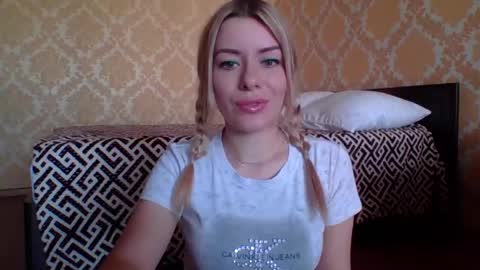 Snapshot of softy_aura chatting on May 28, 2026, 1:41 pm softy_aura online show from May 28, 2026, 1:41 pm