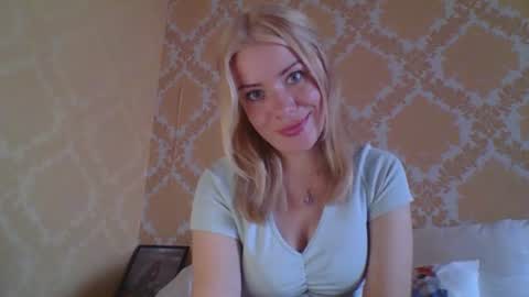 Snapshot of softy_aura chatting on July 28, 2026, 2:05 pm softy_aura online show from July 28, 2026, 2:05 pm