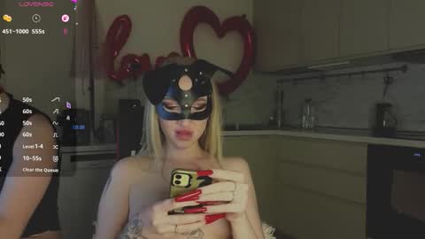 SOFYandMIKE online show from February 21, 2026, 9:38 pm