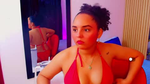 Sol Latiana online show from May 31, 2026, 2:02 pm