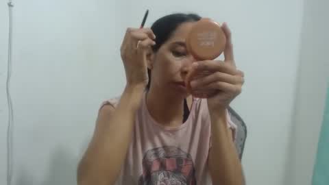 Sol lucia online show from November 28, 2025, 10:51 am