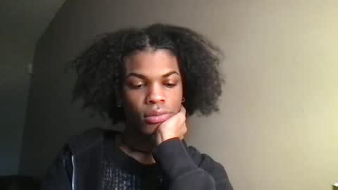 Snapshot of solaceeve chatting on October 27, 2025, 6:01 pm SolaceEve online show from October 27, 2025, 6:01 pm