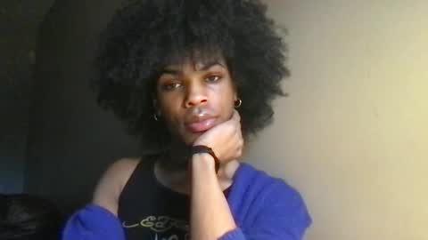 Snapshot of solaceeve chatting on December 1, 2025, 7:19 pm SolaceEve online show from December 1, 2025, 7:19 pm