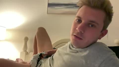 solobrit online show from February 2, 2026, 5:11 pm