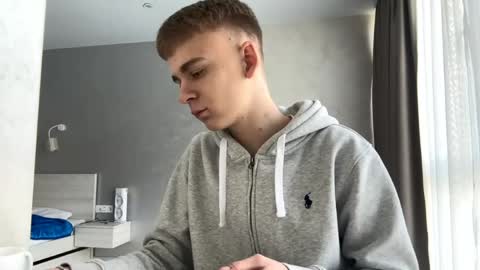 Jett online show from April 21, 2026, 11:38 am