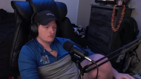 Snapshot of somethinqfunny chatting on April 1, 2026, 2:01 am Lover Boi online show from April 1, 2026, 2:01 am