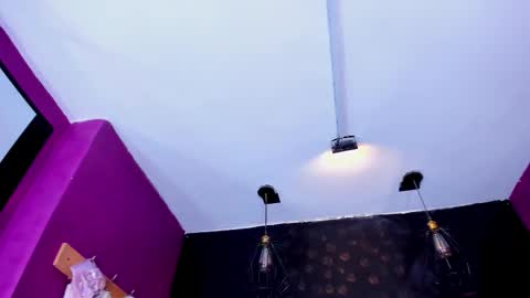 Snapshot of sommer_alexa chatting on September 18, 2025, 3:14 pm Alexa online show from September 18, 2025, 3:14 pm
