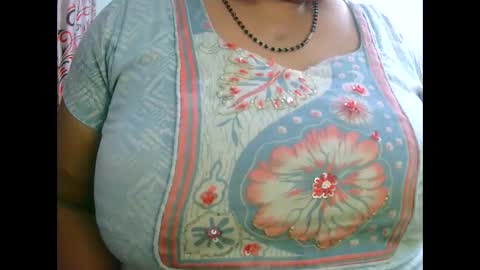 soni88888 online show from December 3, 2024, 2:27 pm
