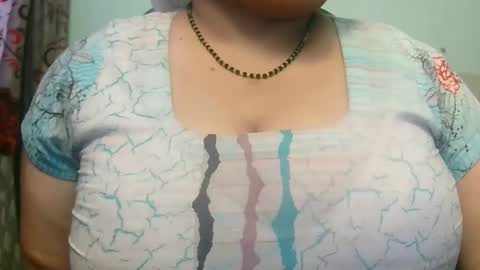 soni88888 online show from February 9, 2025, 11:14 am