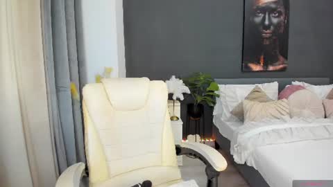 Snapshot of sonia__rey chatting on July 20, 2026, 2:30 pm Sonia Rey online show from July 20, 2026, 2:30 pm