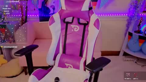 Snapshot of sonia_meow_ chatting on September 30, 2025, 5:45 am Sonia Meow online show from September 30, 2025, 5:45 am