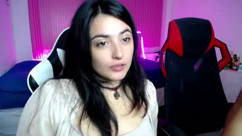 sonic_jess07 online show from June 2, 2026, 9:22 am