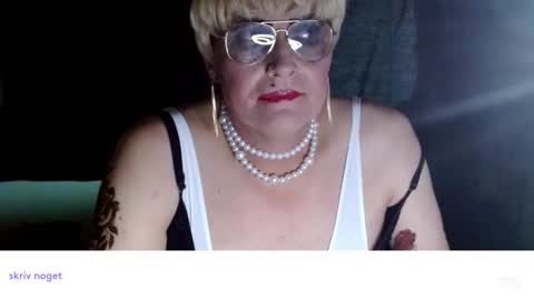 Snapshot of sonjairene chatting on June 7, 2026, 11:47 am sonjairene online show from June 7, 2026, 11:47 am
