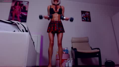 Sonja Ray online show from October 25, 2025, 8:55 am