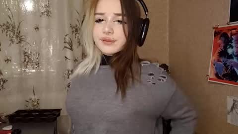 Mila online show from February 24, 2026, 5:33 pm