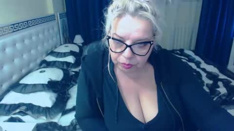 Sonya online show from December 19, 2024, 5:29 pm