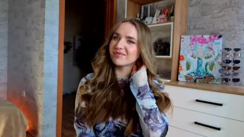 Snapshot of sonyasexx_ chatting on May 13, 2026, 11:18 am Sonya online show from May 13, 2026, 11:18 am