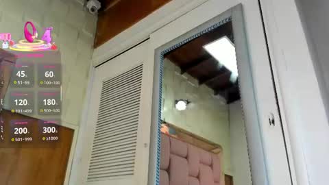 Snapshot of sophia__arenas chatting on June 29, 2026, 12:05 pm Sophia online show from June 29, 2026, 12:05 pm