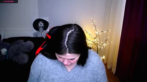 sophia__olsen online show from March 2, 2025, 6:27 am