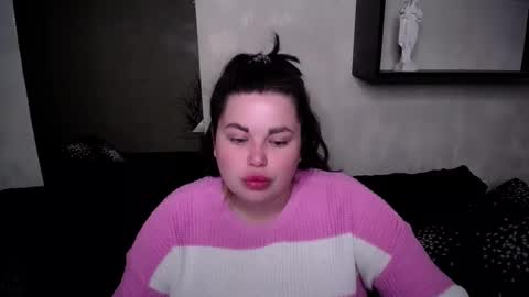 sophia__olsen online show from October 9, 2025, 5:38 am