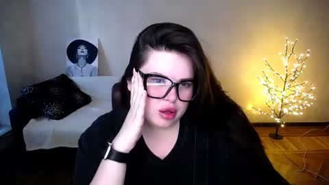 sophia__olsen online show from June 23, 2026, 6:00 am