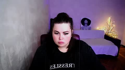 sophia__olsen online show from July 26, 2026, 5:37 am