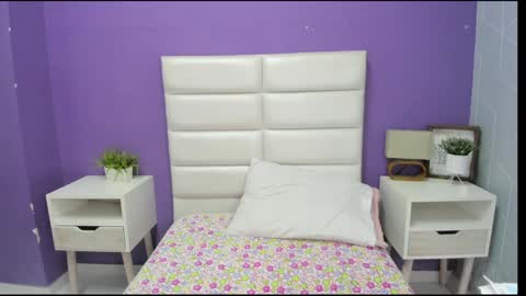 Sophia online show from February 1, 2025, 6:29 pm