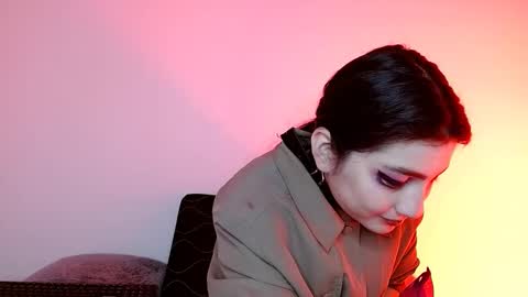 sophia hottie online show from November 19, 2025, 4:51 pm