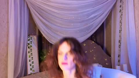 Sophia online show from October 26, 2025, 1:55 am