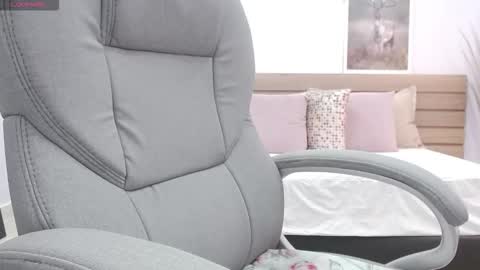 Sophia  online show from March 14, 2026, 12:43 pm