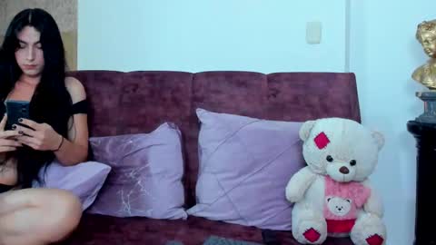 Snapshot of sophia_harry chatting on March 10, 2025, 5:22 am sophia CM online show from March 10, 2025, 5:22 am