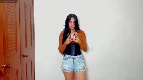 sophia CM online show from February 11, 2026, 11:54 pm